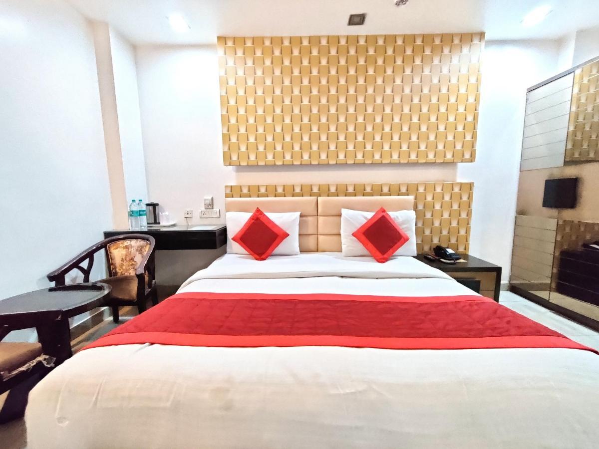 Stay At Hotel Pride, Delhi, Near Karol Bagh Metro Delhi (National Capital Territory of India) Exterior photo