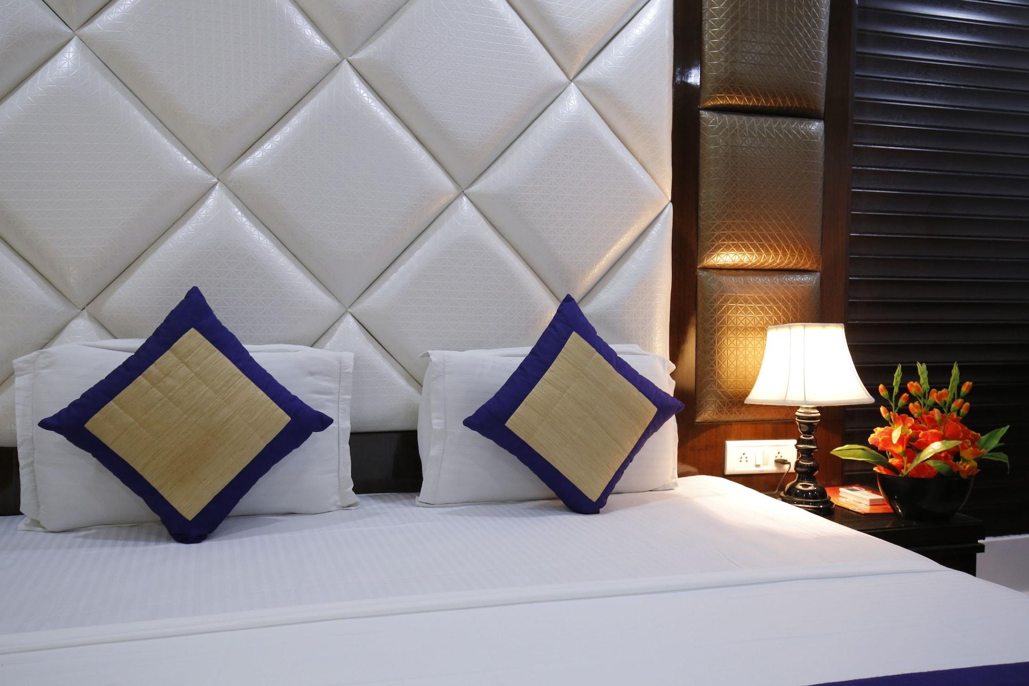 Stay At Hotel Pride, Delhi, Near Karol Bagh Metro Delhi (National Capital Territory of India) Exterior photo